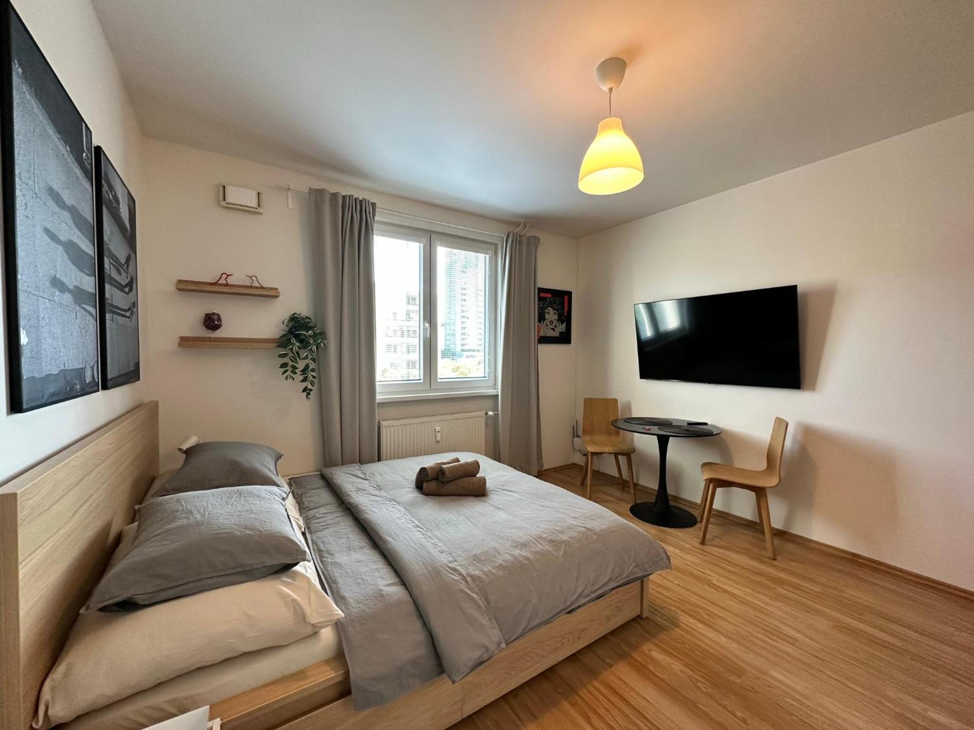 Cozy Studio Apartment In The Wider Center Bratislava Eksteriør bilde